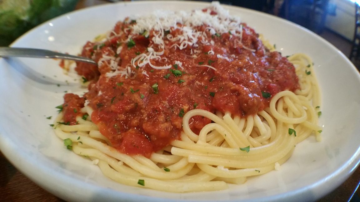 spaghetti meat sauce hotel food