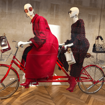 paris fashion week mannequin travel