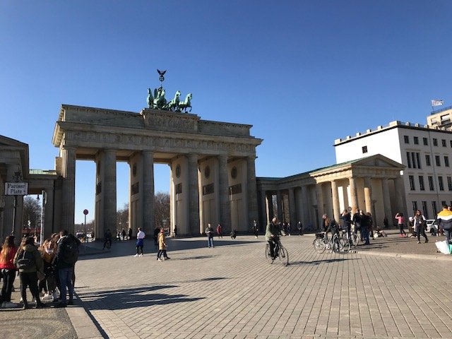 Brandenburg Gate Berlin Travel Guide