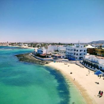 The crystal clear Corralejo harbour