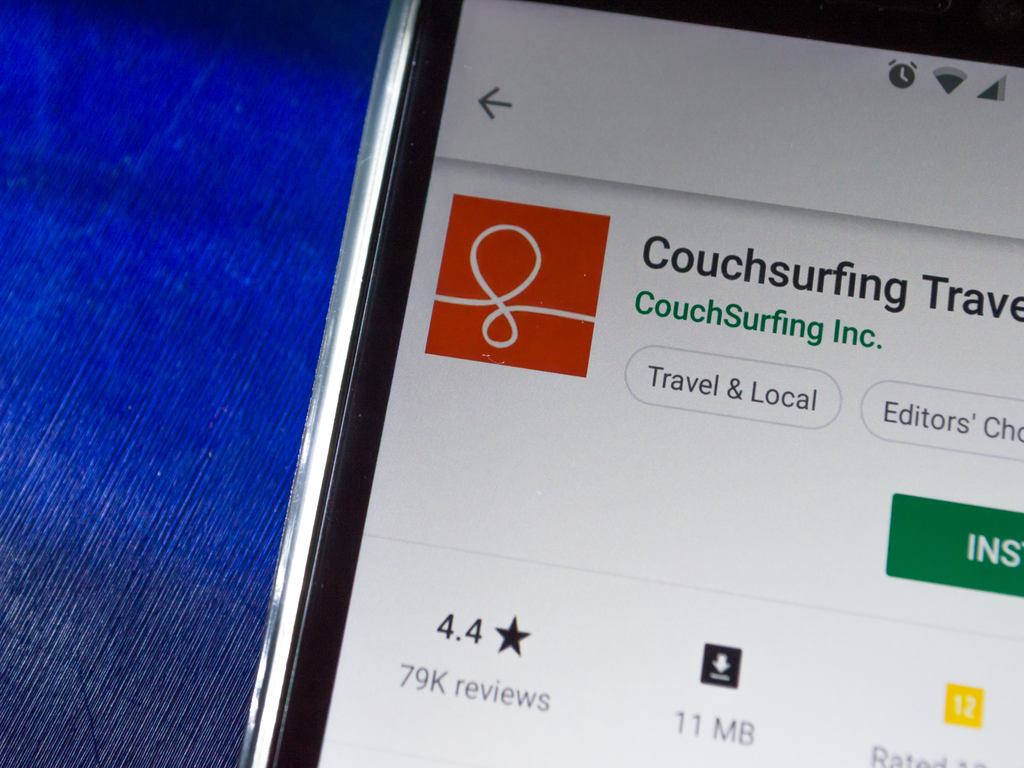 Couchsurfing app