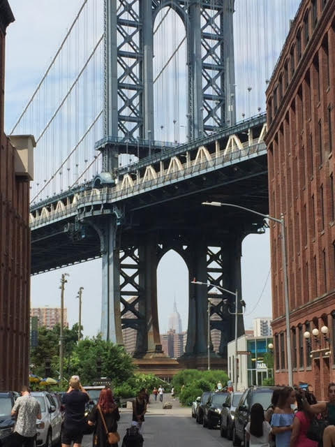 An image of a New York City bridge, provided by the Top Ten Travel Writer